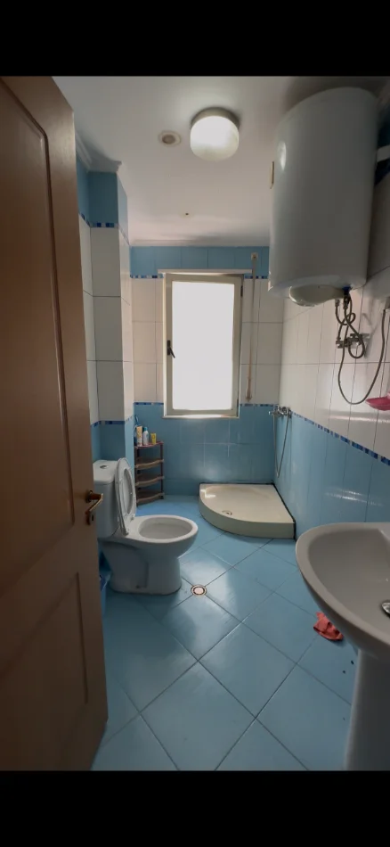 Tirane, jepet me qera apartament 2+1 Kati 1, 100 m² 500 € (Astir)