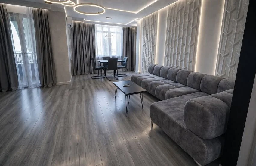 Tirane, shitet apartament 2+1 Kati 4, 106 m² 320.000 € (Bulevardi bajram curri)