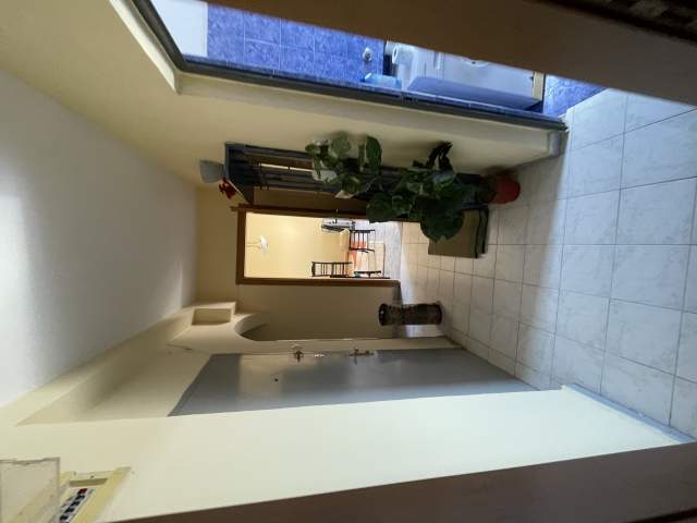 Tirane, jepet me qera apartament 1+1+A+BLK Kati 4, 80 m² 30000 Leke (Xhammlik)