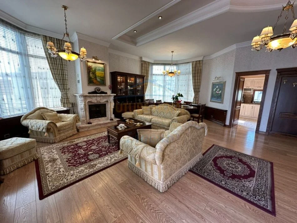 Tirane, shitet Penthouse 4+1+Ballkon Kati 6, 241 m² 570.000 € (Kodra E Diellit)