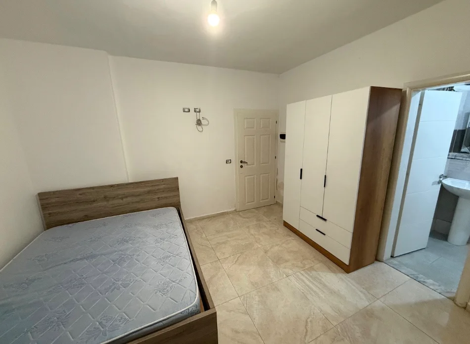 Tirane, jap me qera garsonier 1+1 Kati 1, 40 m² 260 € (Selaudin Zorba)