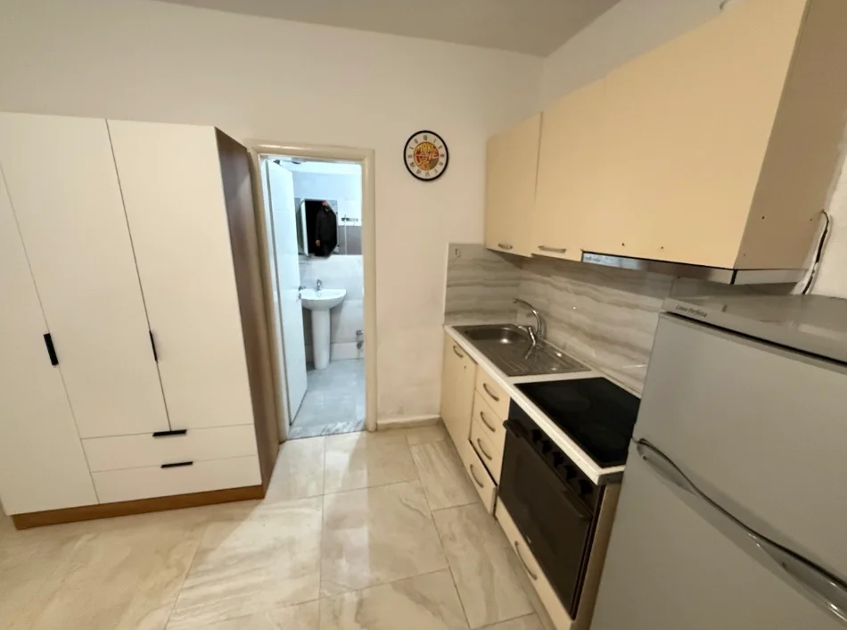 Tirane, jap me qera garsonier 1+1 Kati 1, 40 m² 260 € (Selaudin Zorba)