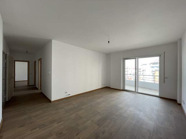 Tirane, shes apartament 2+1 Kati 1, 113 m² 750 Euro/m2 (Rruga Muhamet Deliu)