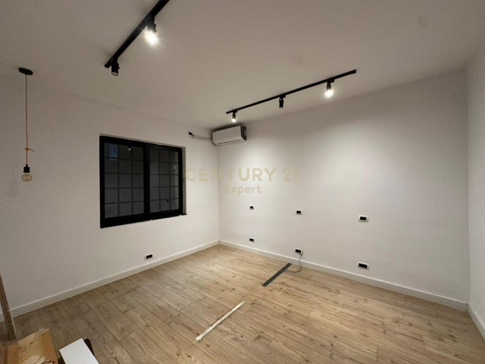 Tirane, jepet me qera apartament Kati 1, 110 m² 1.000 € 