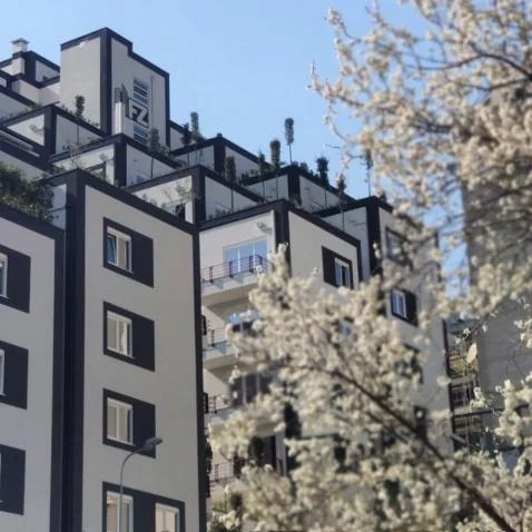 Tirane, shitet apartament 3+1 Kati 4, 143 m² (Kompleksi FZ)