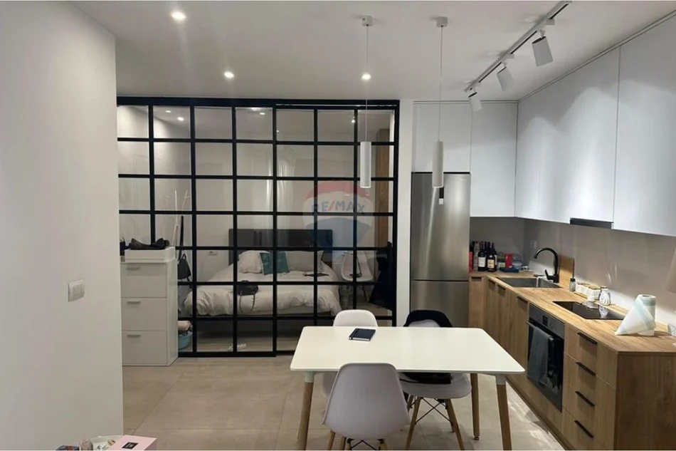 Tirane, jepet me qera 1+1 , 54 m² 600 € (Myslym Shyri)