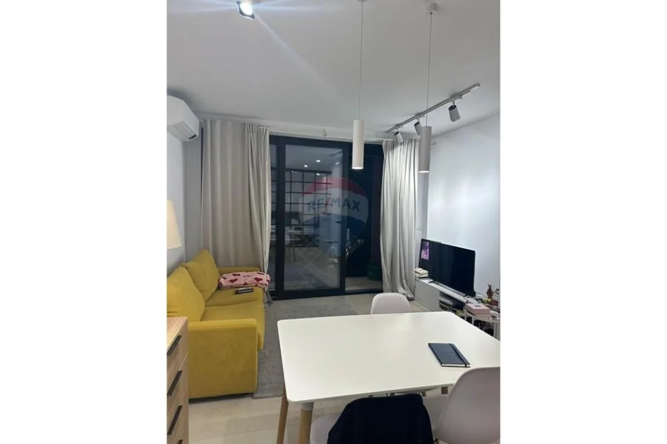 Tirane, jepet me qera 1+1 , 54 m² 600 € (Myslym Shyri)