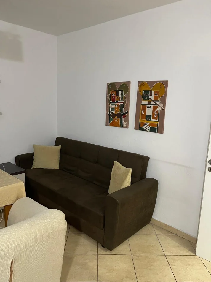 Tirane, jepet me qera apartament 1+1 Kati 2, 60 m² 350 € (Pandi Dardha)