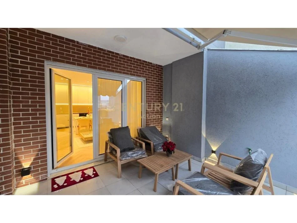 Tirane, jepet me qera apartament 2+1+Aneks+Ballkon Kati 6, 105 m² 2.000 € (Lincoln Center Tirana)