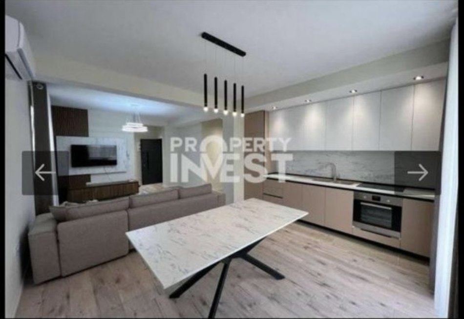 Tirane, ndarje qeraje Vile 2+1+Aneks+Ballkon Kati 3, 120 m² 150 € (Te fizika berthamore)