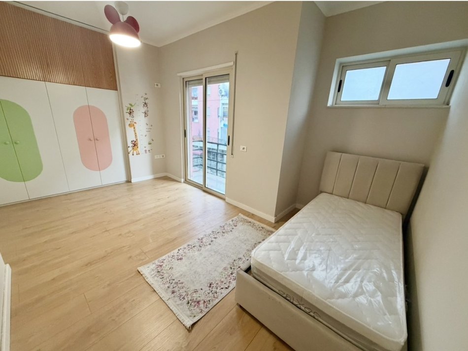 Tirane, jepet me qera nga Pronari, pa-komision apartament 2+1 Kati 3, 85 m² 750 € (Rruga xhorxh uashington)