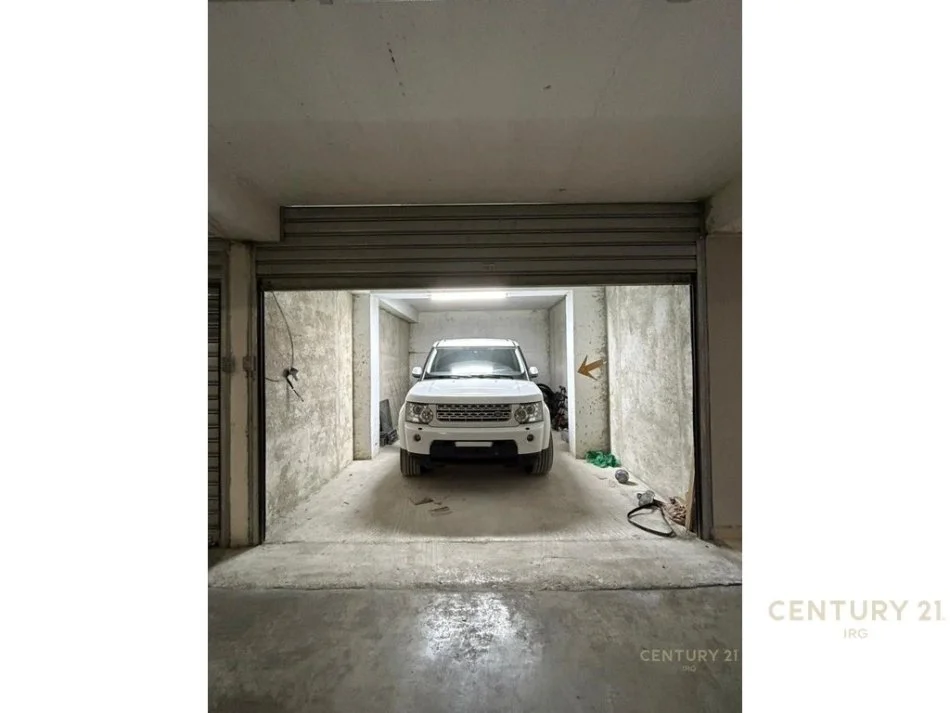 Tirane, shes apartament 2+1+Aneks+Ballkon Kati 4, 96 m² 260.000 € (Shkolla e Kuqe)