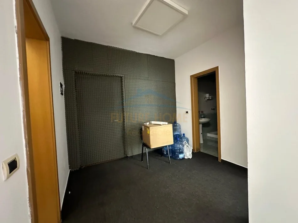 Tirane, jepet me qera apartament Kati 5, 132 m² 1.600 € 