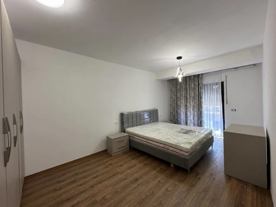 Tirane, jepet me qera apartament 1+1 Kati 2, 70 m² 727 € (Kodra e Diellit 2)