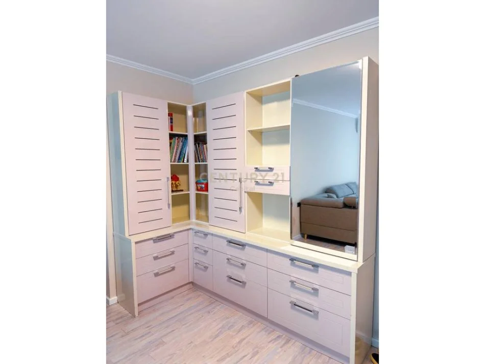 Tirane, jepet me qera apartament 2+1 Kati 2, 76 m² 900 € (Bulevardi Zogu 1)