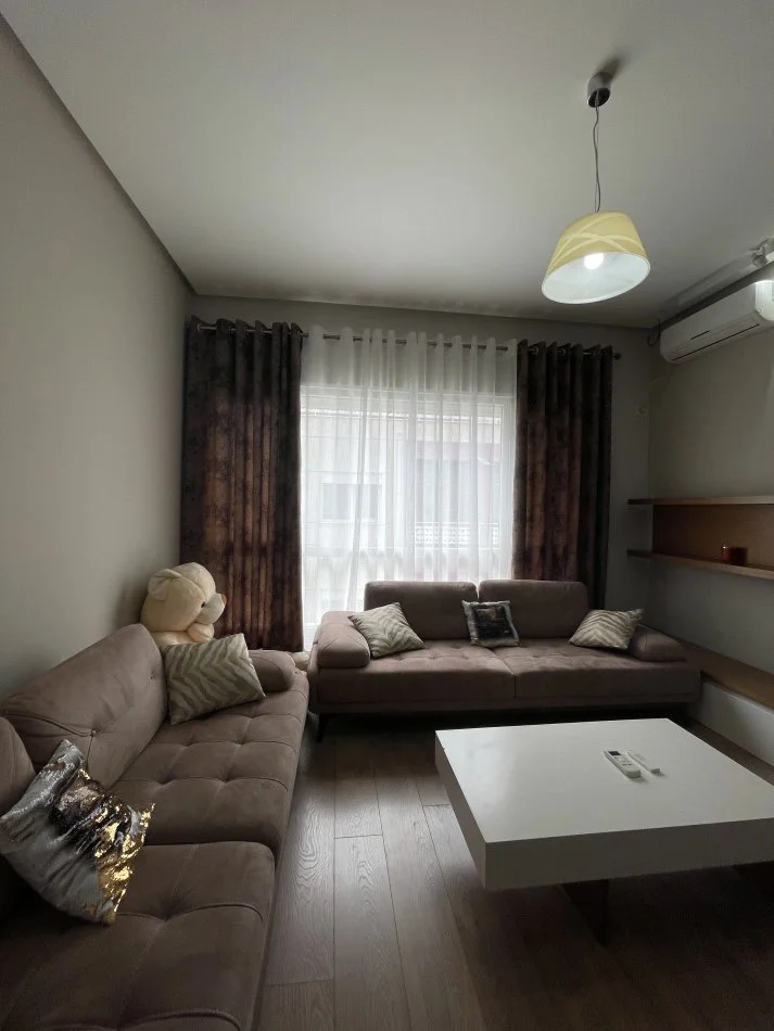 Tirane, shitet apartament 1+1+Ballkon Kati 5, 83 m² 159.000 € (Rruga selita e vjeter)