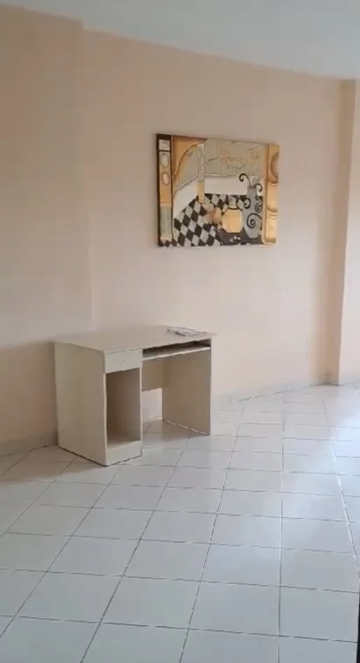 Tirane, shitet apartament 2+1 Kati 4, 1 m² (Osman Jonuzi)