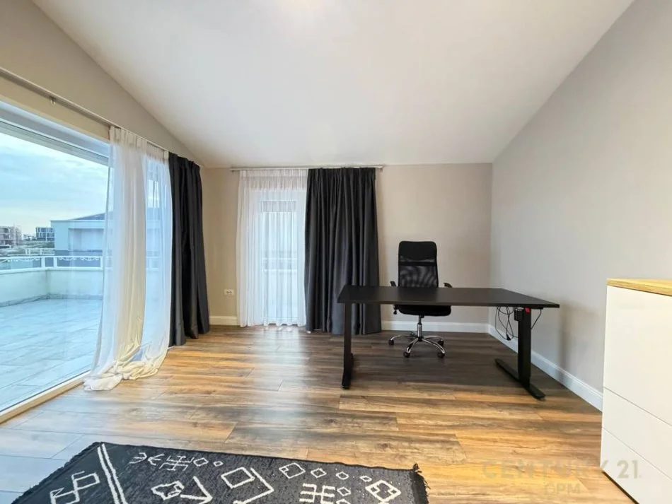 Tirane, jepet me qera Vile 3 Katshe Kati 4, 260 m² 3.000 € 