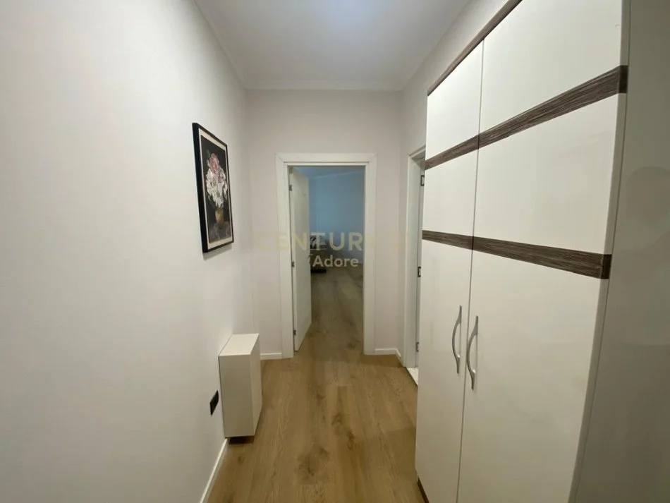 Tirane, jepet me qera apartament 1+1 Kati 1, 75 m² 600 € 