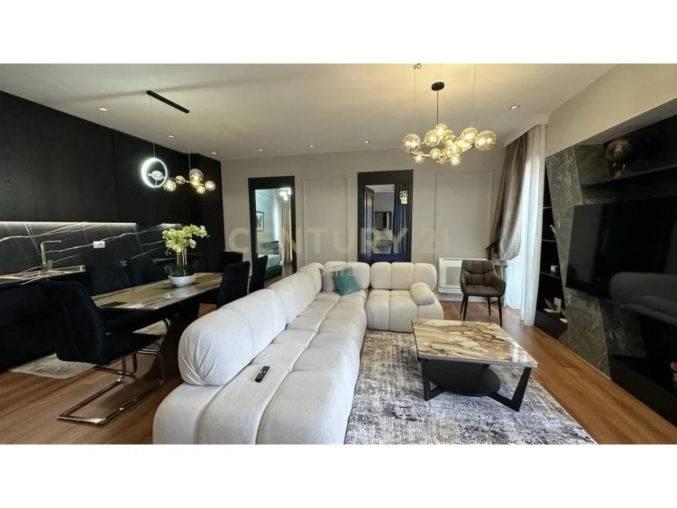 Tirane, jepet me qera apartament 3+1+Aneks+Ballkon Kati 14, 140 m² (Garden Building)