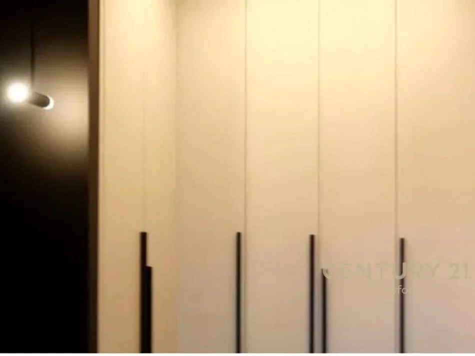 Tirane, jepet me qera apartament 1+1 Kati 6, 77 m² 1.000 € 