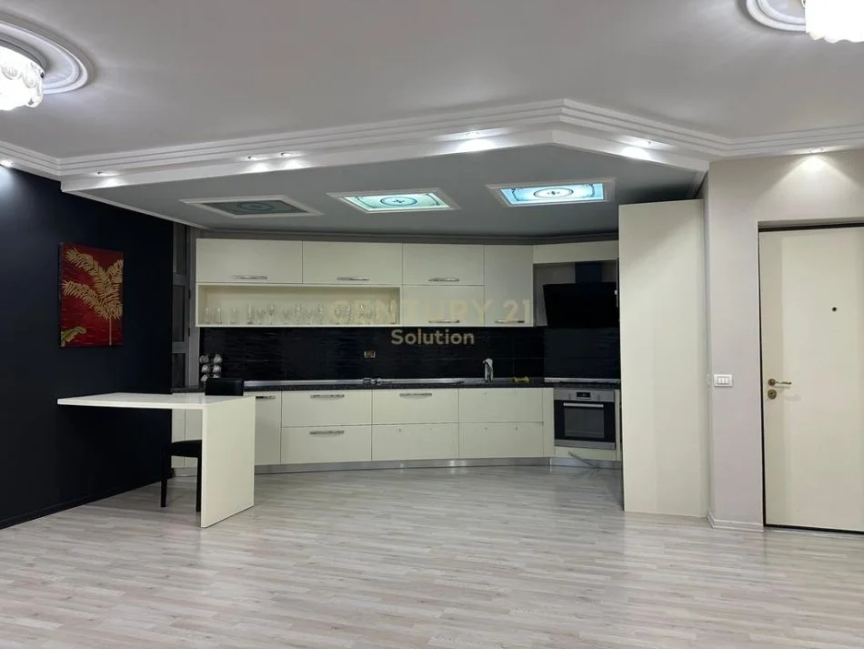 Tirane, shes apartament 2+1+Aneks+Ballkon Kati 2, 165 m² 248.000 € (Pallati me Shigjeta)