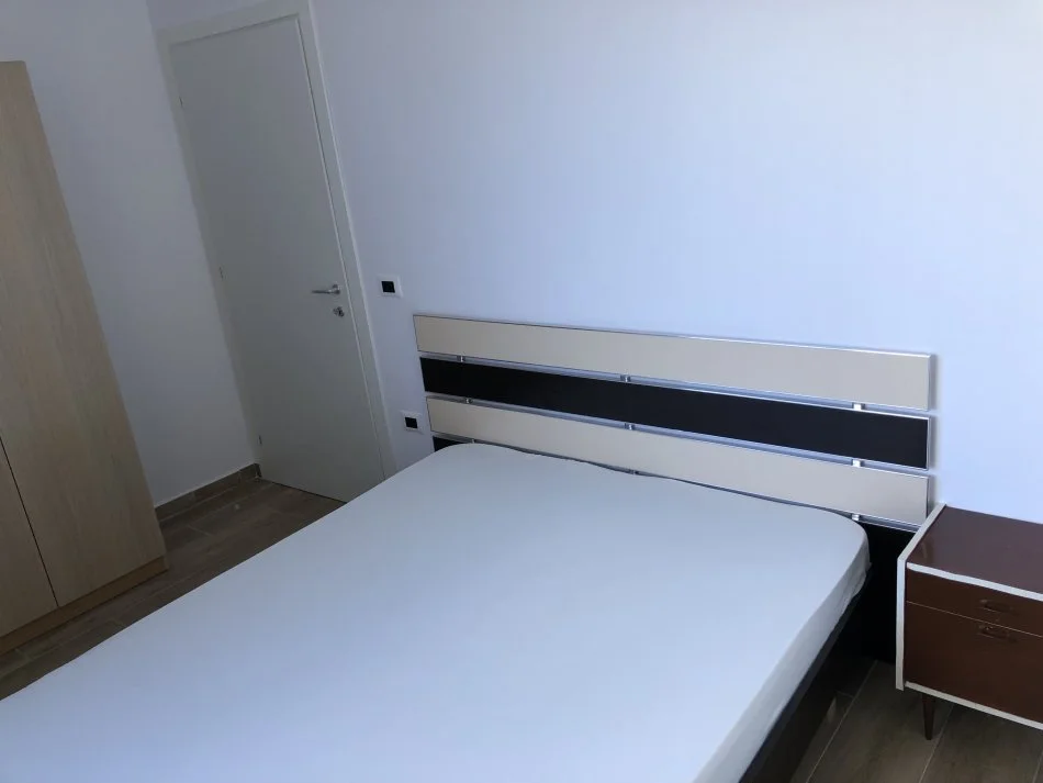 Durres, jepet me qera apartament 1+1+Ballkon Kati -2, 55 m² 250 € 