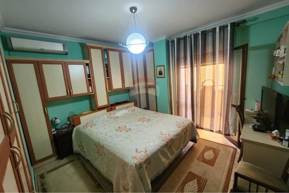 Tirane, shitet apartament 3+1 , 144 m² 315.000 € 