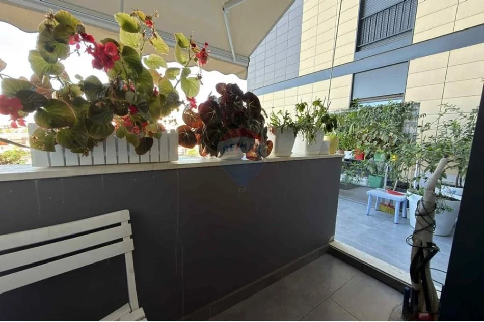 Tirane, shitet apartament 2+1 , 91 m² 250.000 € 