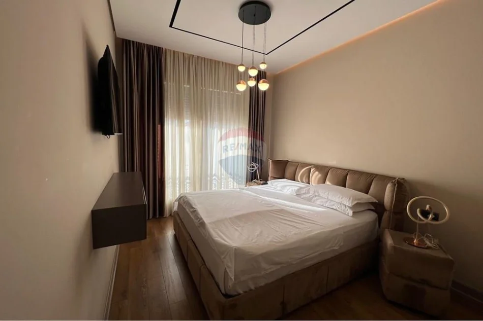 Tirane, shitet apartament 2+1 , 140 m² 550.000 € 