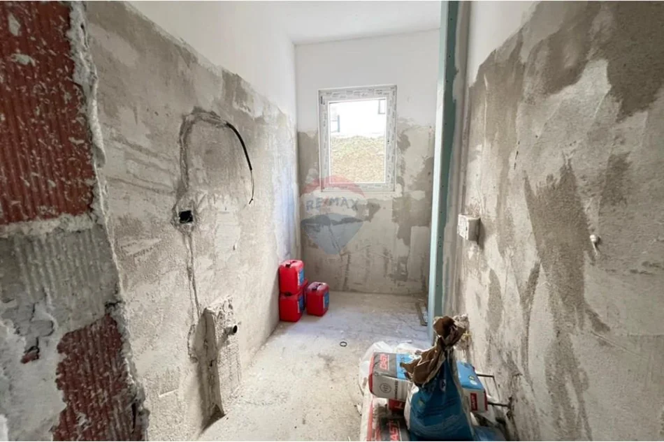 Tirane, shitet 2+1 , 90 m² 135.000 € (Rruga Bamir Topi)