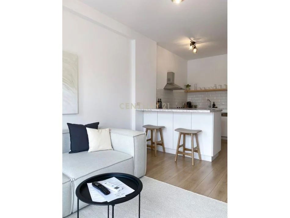 Tirane, jap me qera apartament 1+1+Aneks+Ballkon Kati 1, 51 m² 900 € (Hipoteka)