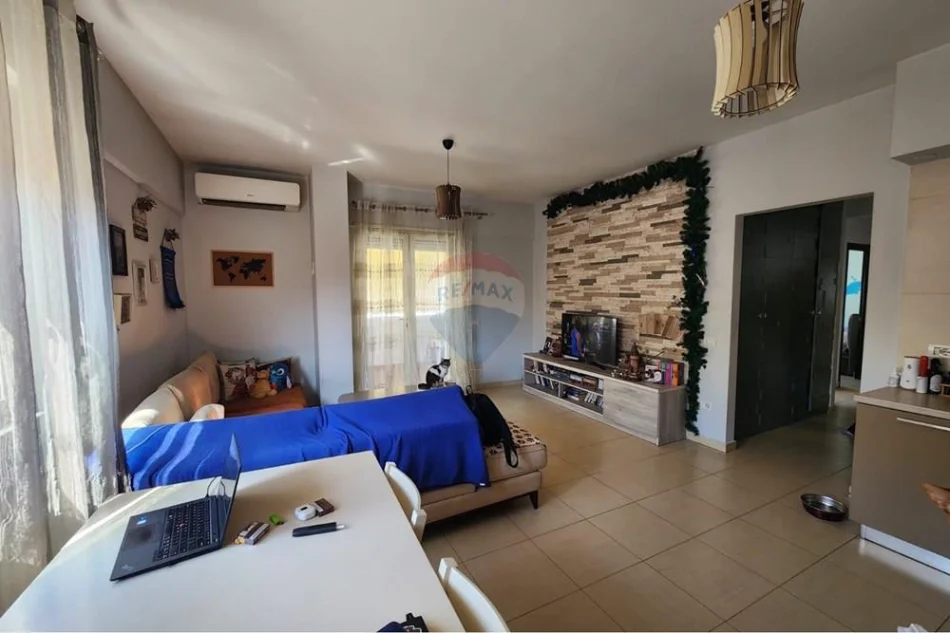 Tirane, shitet apartament 2+1 , 101 m² 238.000 € (Qendra Kristal)