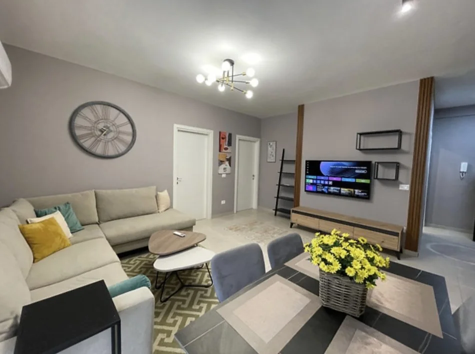 Tirane, jepet me qera apartament 2+1 Kati 6, 154 m² 1.000 € (Kodra e Diellit.)