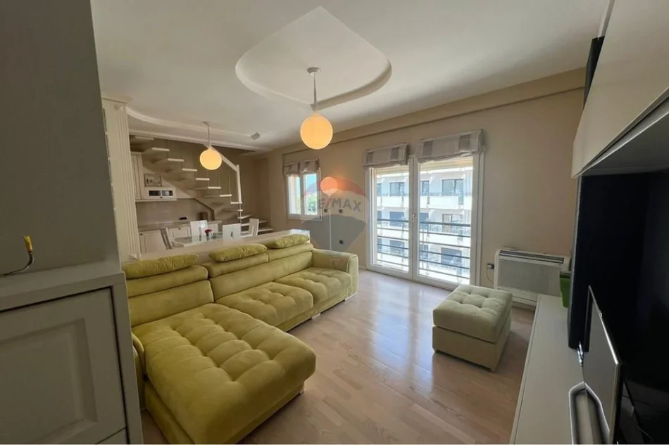 Tirane, shitet apartament duplex Dublex , 138 m² 280.000 € 