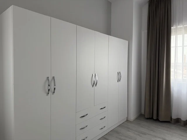 Tirane, jepet me qera apartament 2+1+Ballkon Kati 4, 78 m² 600 € (Laprake)