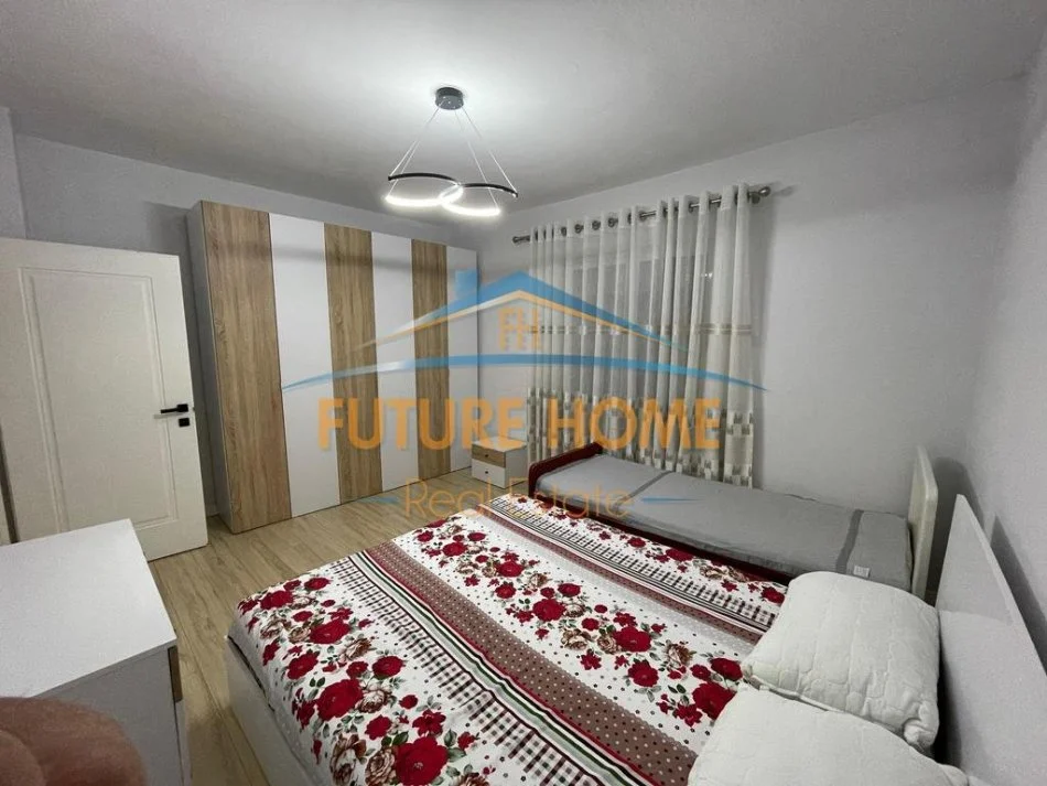 Tirane, jepet me qera apartament 1+1+Ballkon Kati 4, 51 m² 500 € 