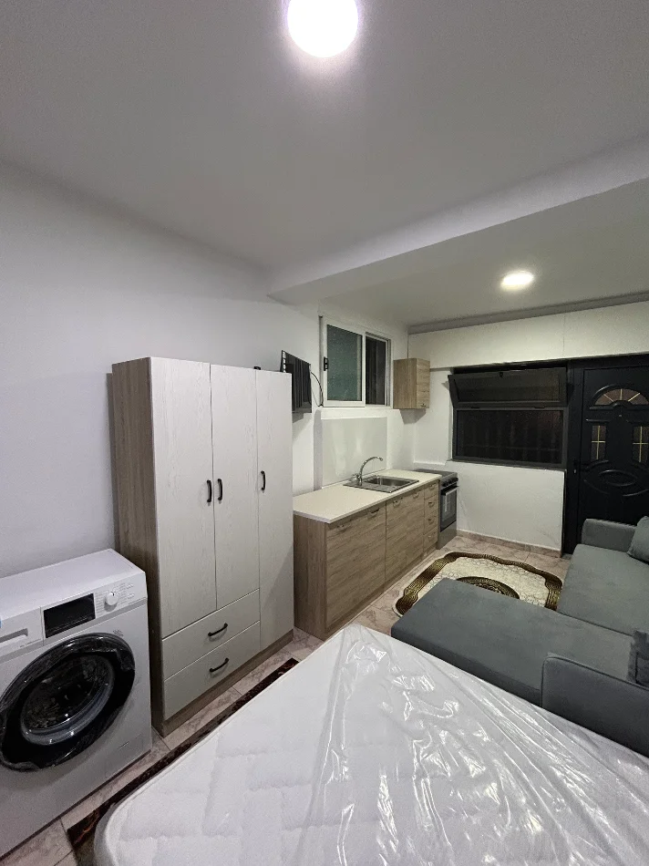 Tirane, shitet garsonier Kati 0, 20 m² 53.000 € (Brryli, perballe Maternitetit te Ri)