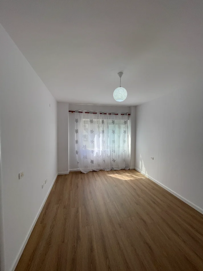 Tirane, shes apartament 1+1+Ballkon Kati 6, 74 m² 165.000 € (Afer Report Tv)