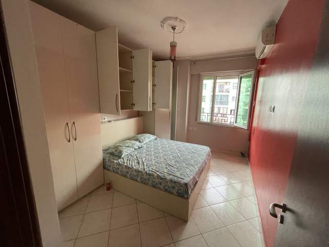 Tirane, jepet me qera apartament 2+1+A+BLK Kati 6, 100 m² 500 Euro (Concord center)