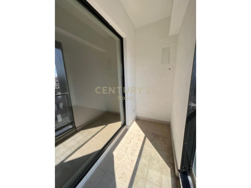 Tirane, shitet apartament 1+1+Ballkon, Kati 5, 56 m² 116,000 € (Jordan Misja)