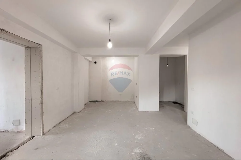 Tirane, shitet apartament 3+1 , 277 m² 250.000 € (Kodra e Diellit 2)