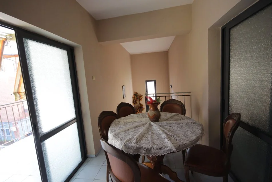 Tirane, shitet 3 Katshe Kati 3, 600 m² 500.000 € (Rruga:Muhamet Deliu)