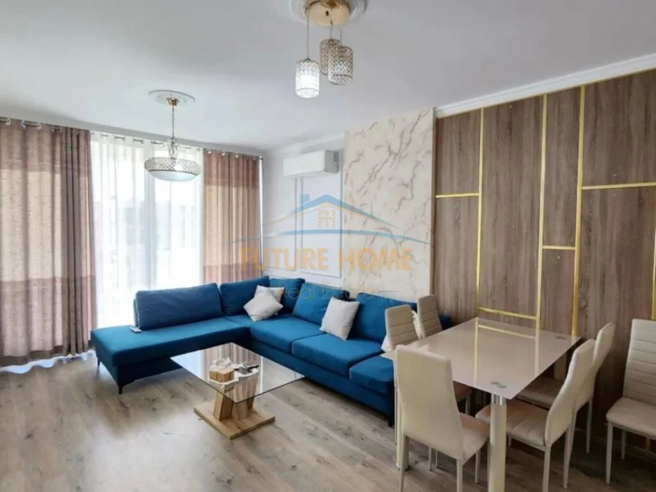 Tirane, jepet me qera apartament 2+1+Ballkon Kati 4, 94 m² 700 € (Don Bosko)
