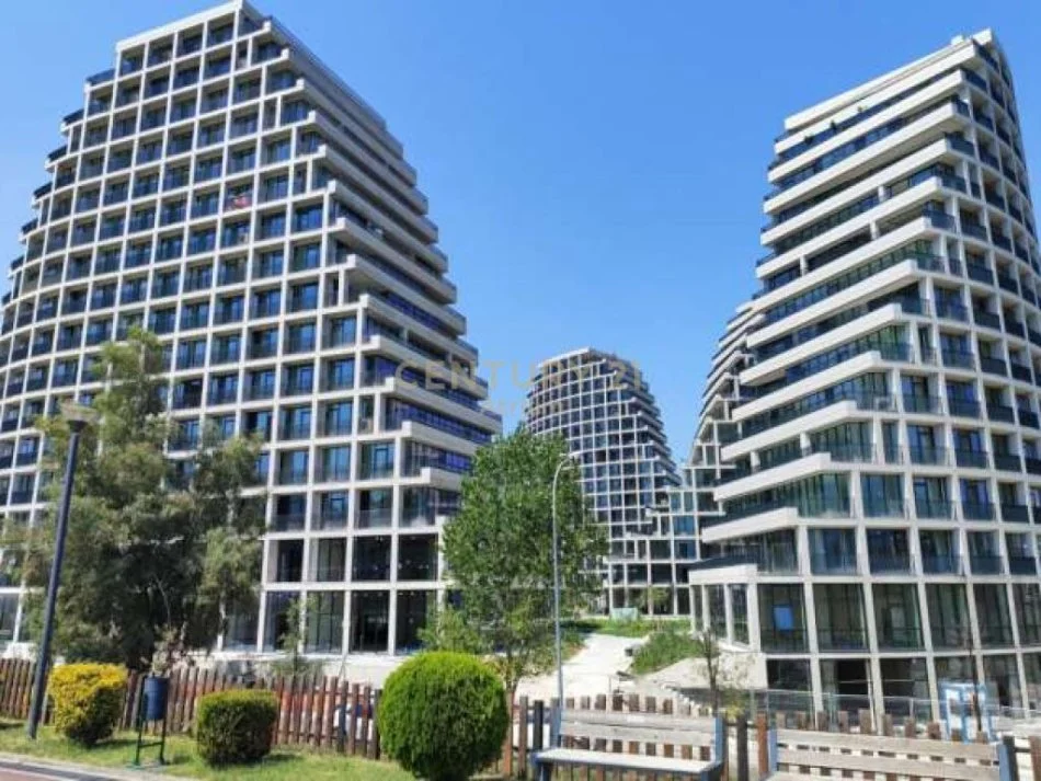 Super Okazion shes apartament 2+1 tek Lake View