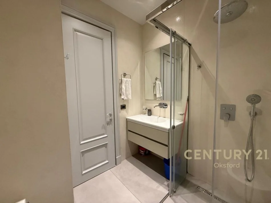 Tirane, jepet me qera apartament 1+1 Kati 2, 71 m² 1.000 € (Delijorgji)