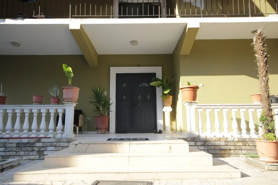 Tirane, shitet 3 Katshe Kati 3, 600 m² 500.000 € (Rruga:Muhamet Deliu)