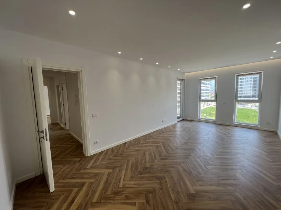 Tirane, shitet apartament 2+1+Ballkon Kati 3, 97 m² 128.000 € (Gryka e Kaçanikut)