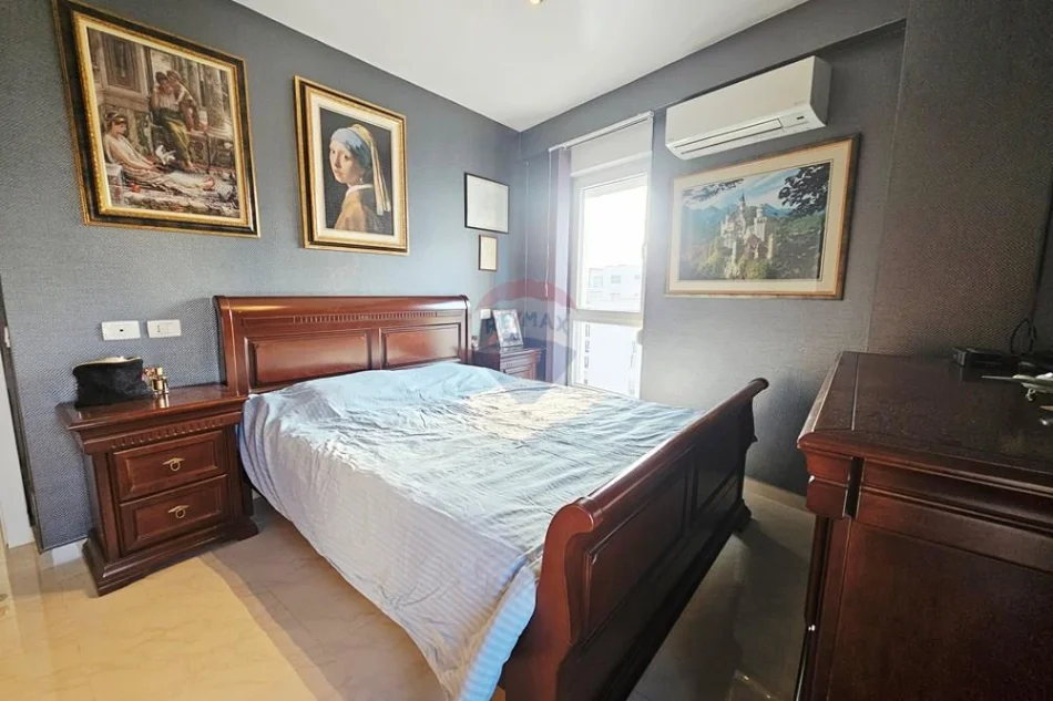 Tirane, shitet apartament 3+1 , 97 m² 290.000 € 