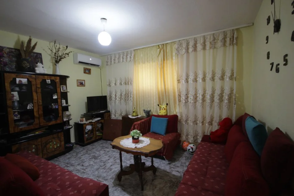 Tirane, shitet apartament 2+1 Kati 1, 72 m² 200.000 € (Rruga Petro Nini Luarasi)